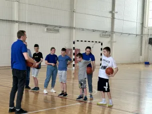 В ФОКе «Приокский» начались занятия по адаптивному баскетболу для детей с РАС