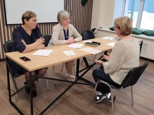 Завершился очередной курс школы замещающих родителей