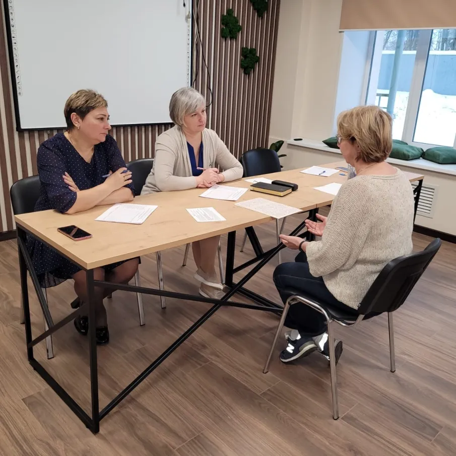 Завершился очередной курс школы замещающих родителей