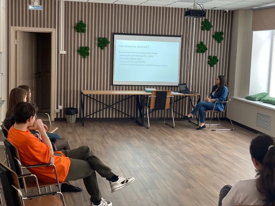 Сегодня в нашем центре прошел семинар для сотрудников на тему "Основные методы прикладного анализа поведения"